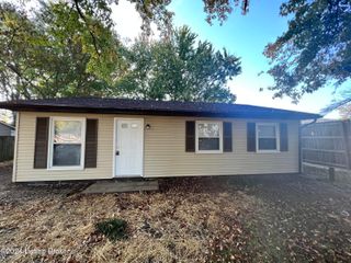 253 Briarwood Ln, Louisville, KY 40229