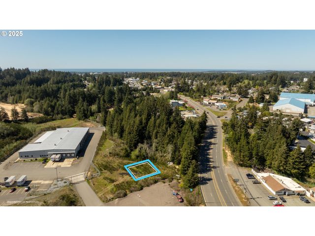 504 Ocean Blvd Se, Coos Bay, OR 97420