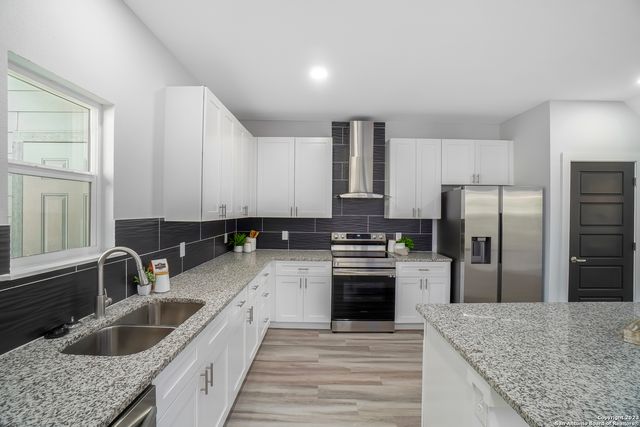 104 SHENANDOAH, San Antonio, TX 78210
