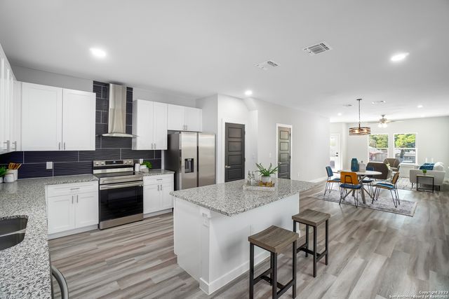 104 SHENANDOAH, San Antonio, TX 78210