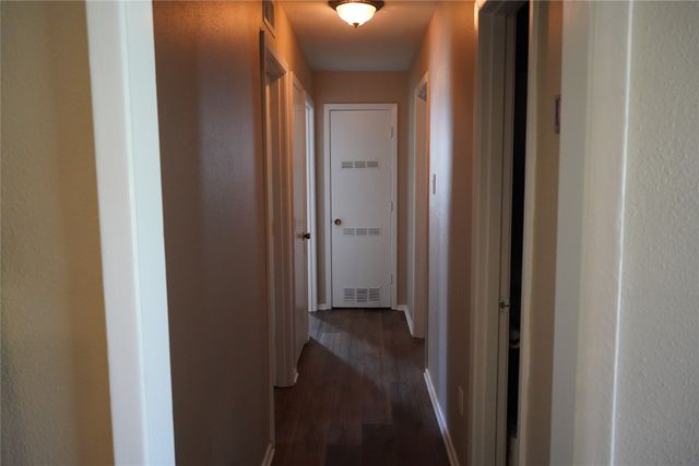 6307 Valley Ridge Drive, Fort Worth, TX 76140