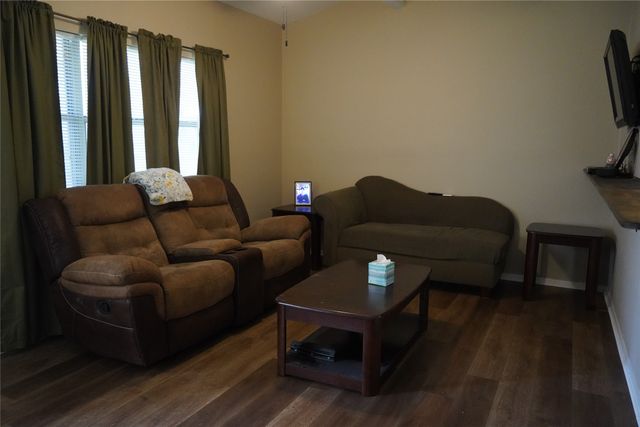 6307 Valley Ridge Drive, Fort Worth, TX 76140