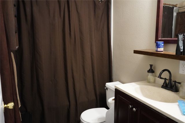 6307 Valley Ridge Drive, Fort Worth, TX 76140