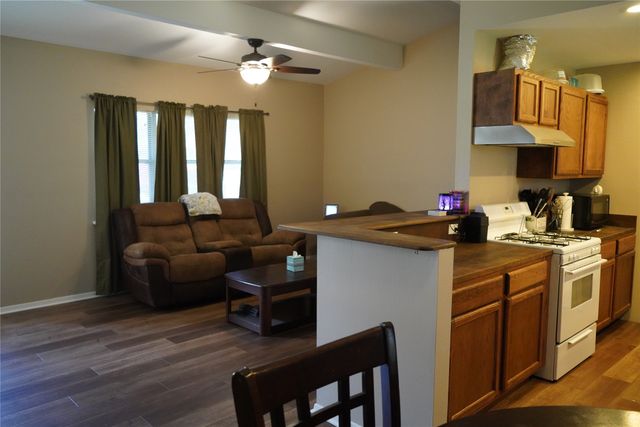 6307 Valley Ridge Drive, Fort Worth, TX 76140