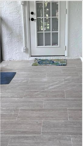 1890 WHISPERING WAY 1890, Tarpon Springs, FL 34689