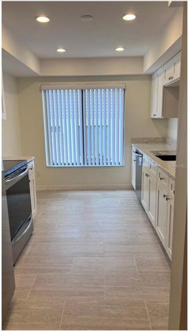 1890 WHISPERING WAY 1890, Tarpon Springs, FL 34689