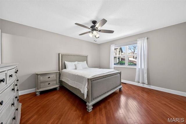 2933 Emerald Bend Court, St Louis, MO 63129