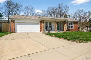 2933 Emerald Bend Court, St Louis, MO 63129