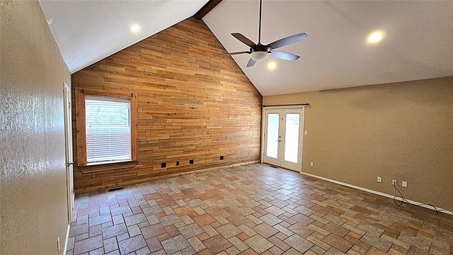 1707 Wheaton Drive, Norman, OK 73071