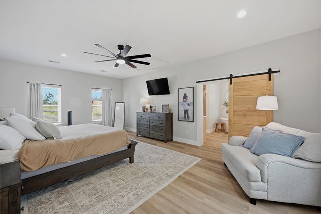 501 Bonham Street, Tom Bean, TX 75491