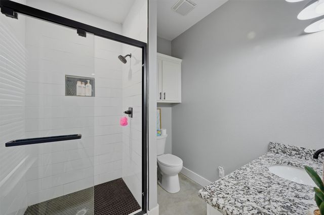 501 Bonham Street, Tom Bean, TX 75491