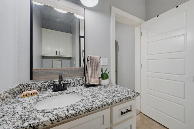 501 Bonham Street, Tom Bean, TX 75491