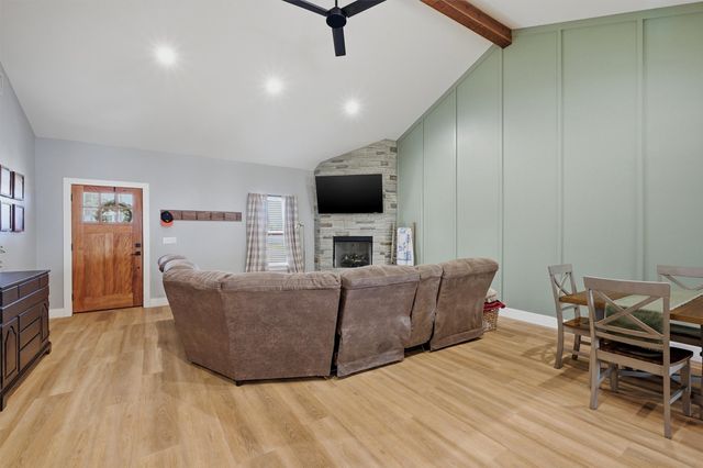 501 Bonham Street, Tom Bean, TX 75491