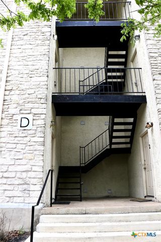 1013 Chestnut Street D2, San Marcos, TX 78666