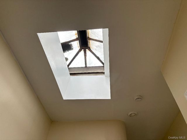 342 E 194th Street, Bronx, NY 10458