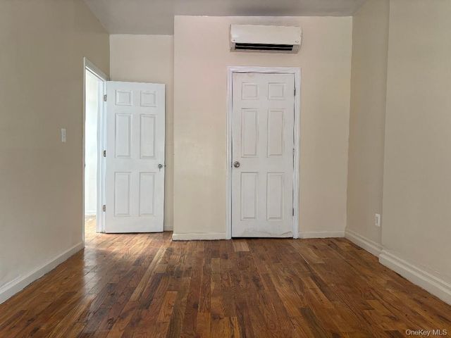 342 E 194th Street, Bronx, NY 10458