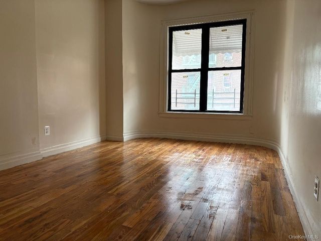 342 E 194th Street, Bronx, NY 10458