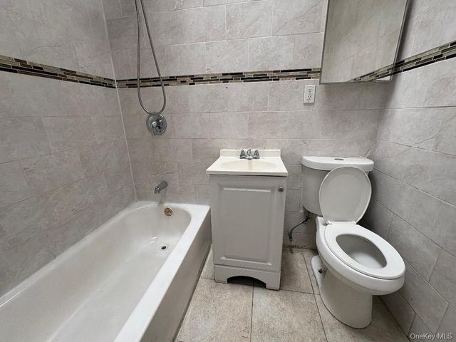 342 E 194th Street, Bronx, NY 10458
