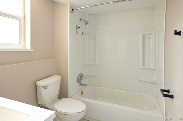 8060 W 9th Avenue 115, Lakewood, CO 80214