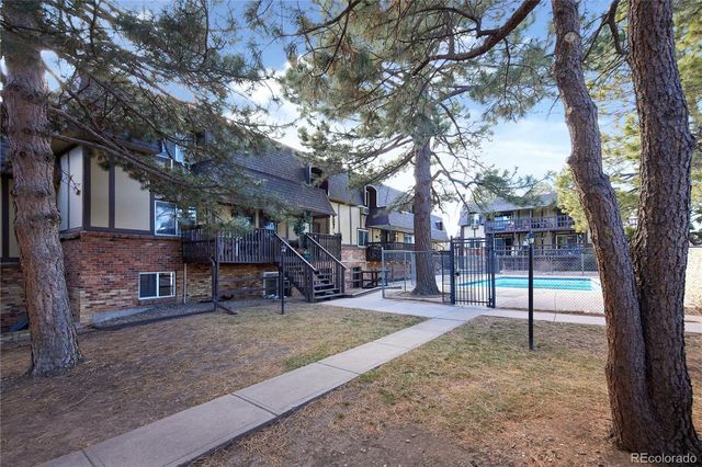 8060 W 9th Avenue 115, Lakewood, CO 80214