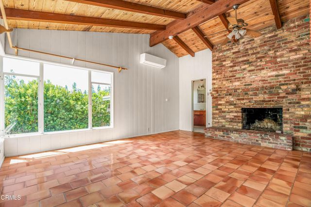 2300 El Moreno Street, La Crescenta, CA 91214