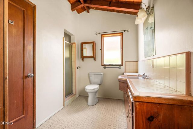 2300 El Moreno Street, La Crescenta, CA 91214