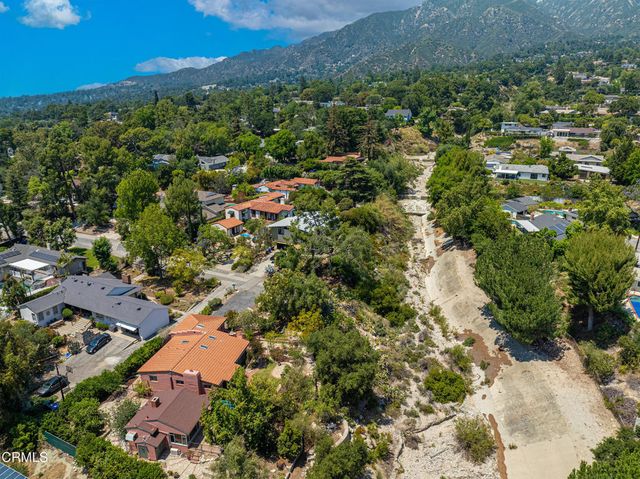 2300 El Moreno Street, La Crescenta, CA 91214