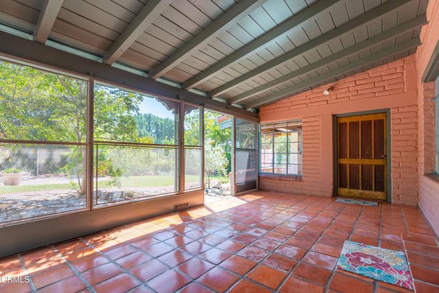 2300 El Moreno Street, La Crescenta, CA 91214