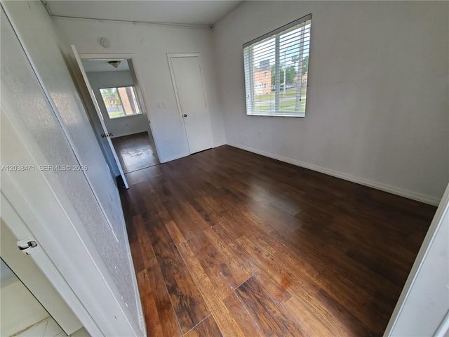 300 NW 84th Terrace 300, Miami, FL 33150