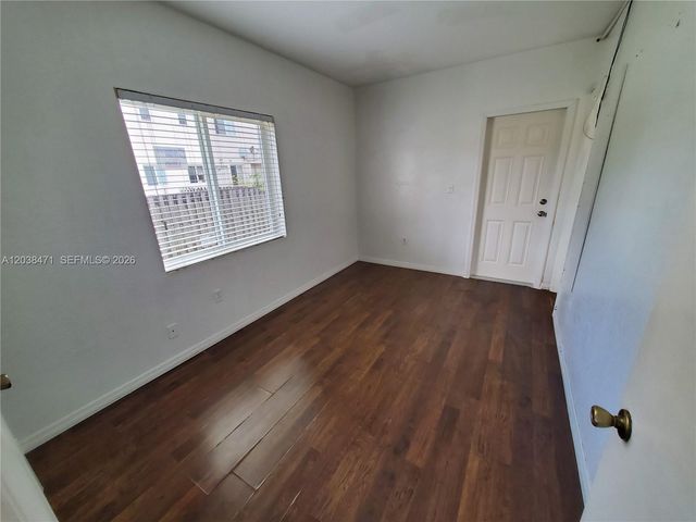 300 NW 84th Terrace 300, Miami, FL 33150