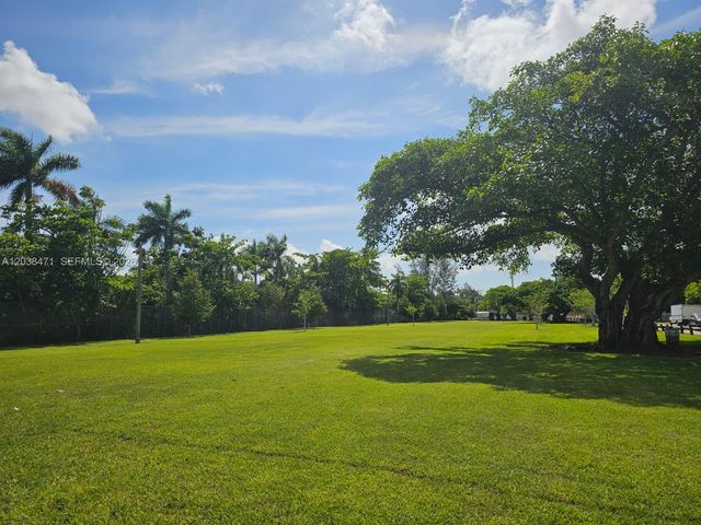 300 NW 84th Terrace 300, Miami, FL 33150