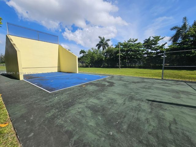 300 NW 84th Terrace 300, Miami, FL 33150