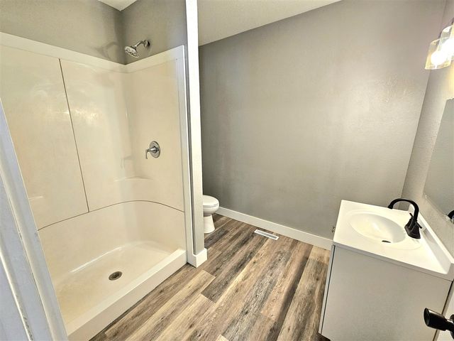 108 E Murray Avenue, White Pigeon, MI 49099