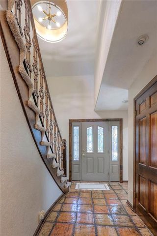 9504 W 104th Street, Overland Park, KS 66212