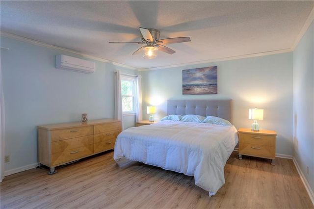 9504 W 104th Street, Overland Park, KS 66212