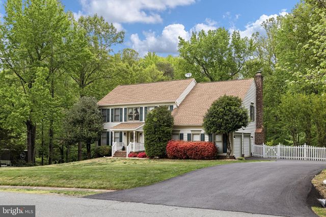 100 BOSCOBEL RD, Fredericksburg, VA 22405