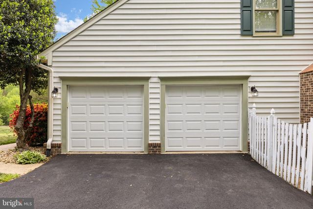 100 BOSCOBEL RD, Fredericksburg, VA 22405