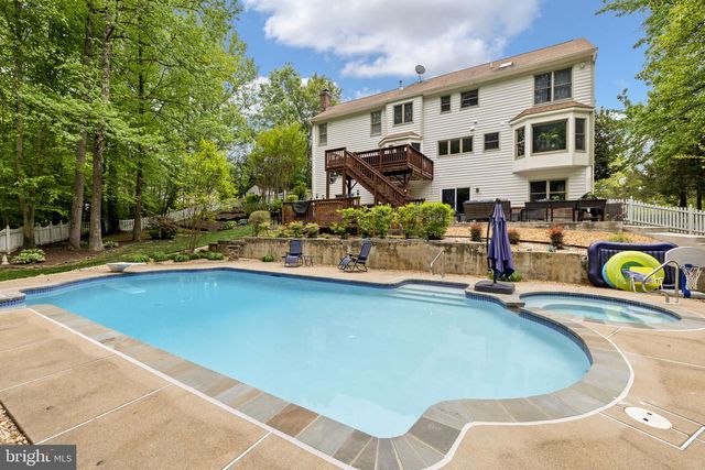 100 BOSCOBEL RD, Fredericksburg, VA 22405