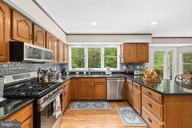 100 BOSCOBEL RD, Fredericksburg, VA 22405