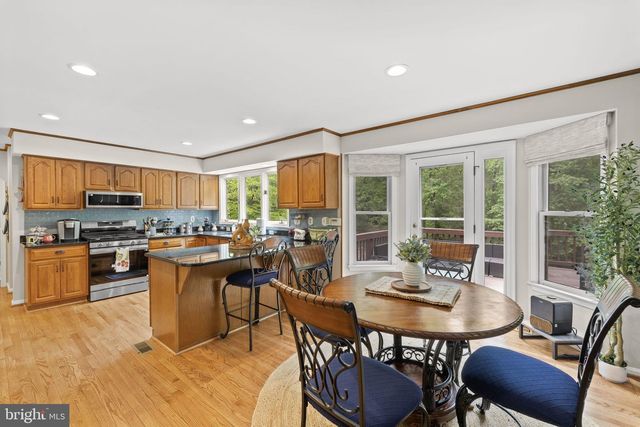 100 BOSCOBEL RD, Fredericksburg, VA 22405