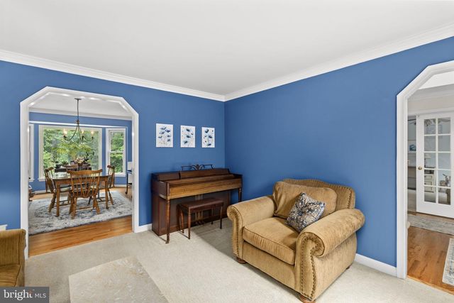 100 BOSCOBEL RD, Fredericksburg, VA 22405