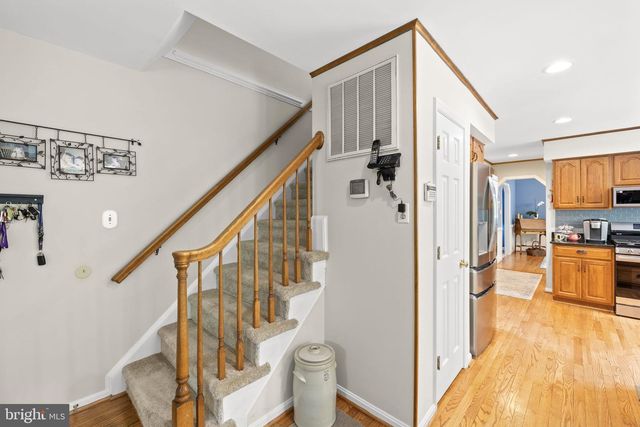 100 BOSCOBEL RD, Fredericksburg, VA 22405