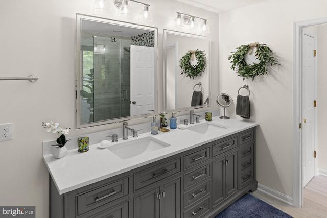 100 BOSCOBEL RD, Fredericksburg, VA 22405