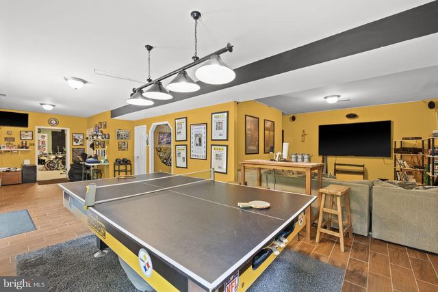 100 BOSCOBEL RD, Fredericksburg, VA 22405