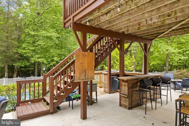 100 BOSCOBEL RD, Fredericksburg, VA 22405