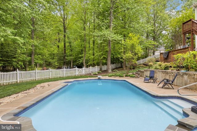 100 BOSCOBEL RD, Fredericksburg, VA 22405