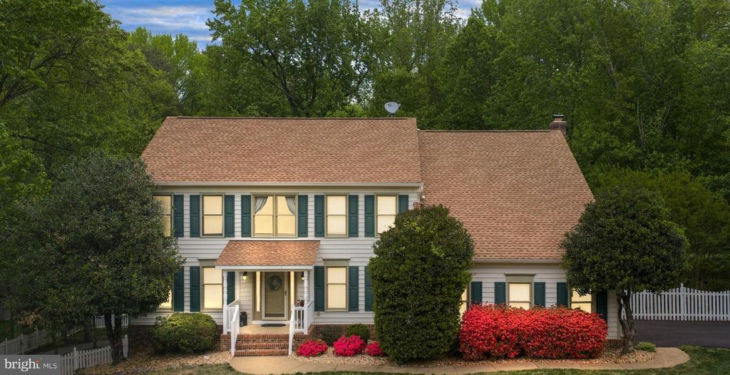 100 BOSCOBEL RD, Fredericksburg, VA 22405