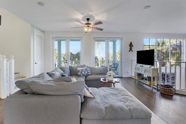 3392 NE Skyline Drive, Jensen Beach, FL 34957