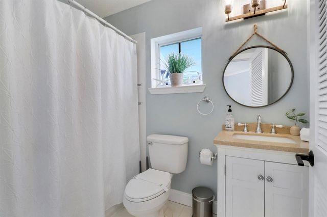 3392 NE Skyline Drive, Jensen Beach, FL 34957