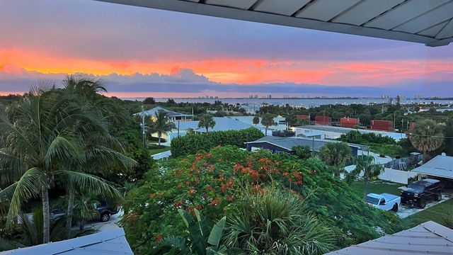 3392 NE Skyline Drive, Jensen Beach, FL 34957